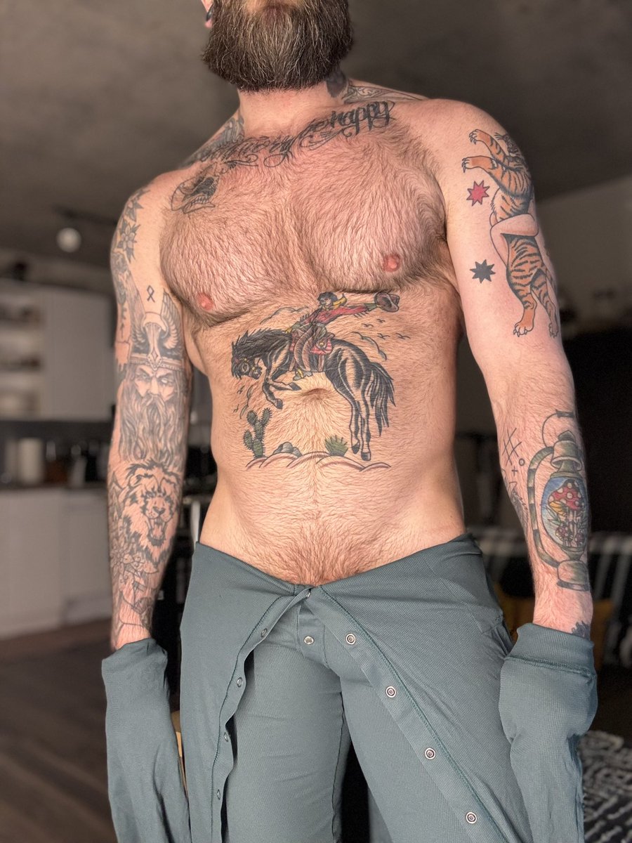 Chilton_fit's tweet photo. Lots of fun new stuff up on my OnlyFans 
Click below 
https://t.co/TcSUnebFXS https://t.co/R0Wx8suRCB