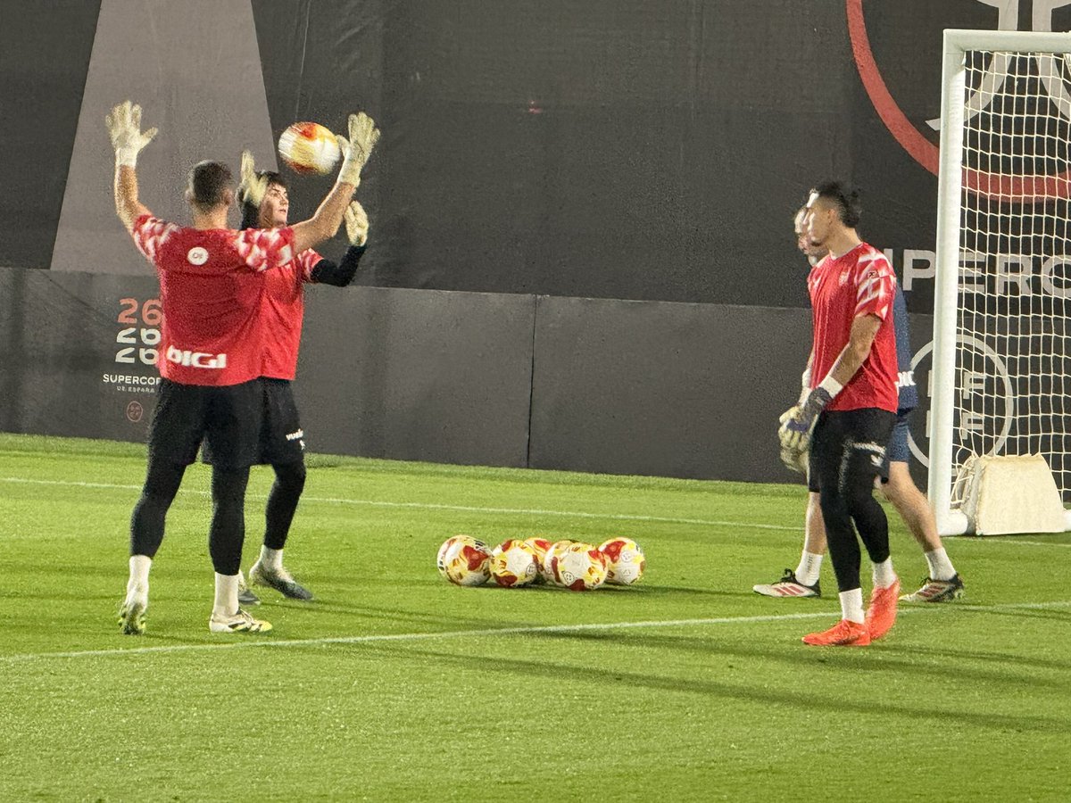 sports_tourism_'s tweet image. صور من تدريبات #أتلتيك_بلباو 
#السوبر_الإسباني
#برشلونة_بلباو