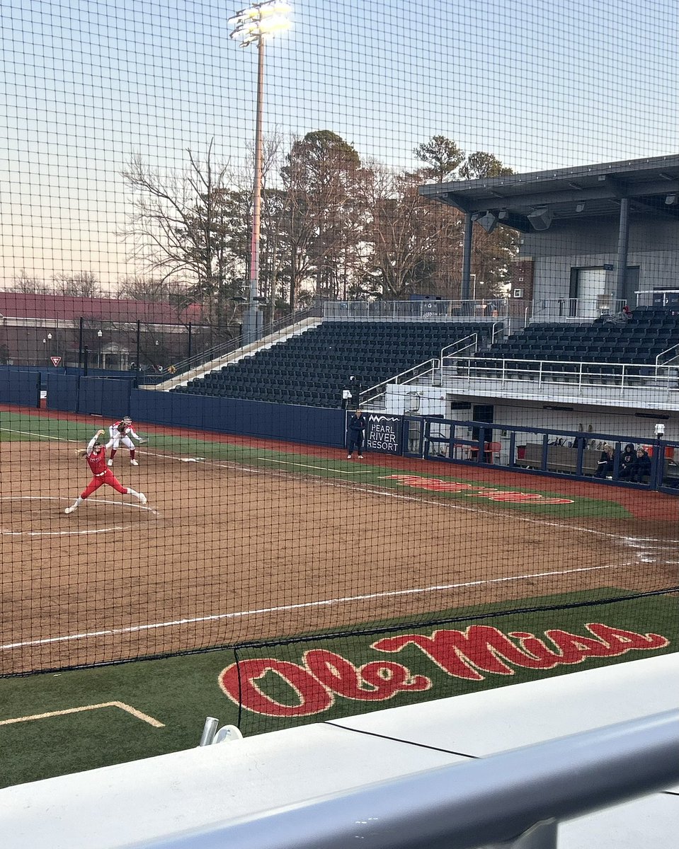 Thank you <a href="/OleMissSoftball/">Ole Miss Softball</a> coaches and players for a amazing camp this past weekend. I had a great time! 
<a href="/Jamie_Trachsel/">Jamie Trachsel</a> 
<a href="/NEvansSoftball/">Nancy Evans Softball</a> 
<a href="/CoachBBuchanan/">Bobby Buchanan</a> 
<a href="/CoachMorganK/">Morgan Klaevemann</a> <a href="/Lady_Sluggers10/">Louisville Lady Sluggers Huecker/Peyton</a> <a href="/LadySluggersOrg/">Louisville Lady Sluggers</a>