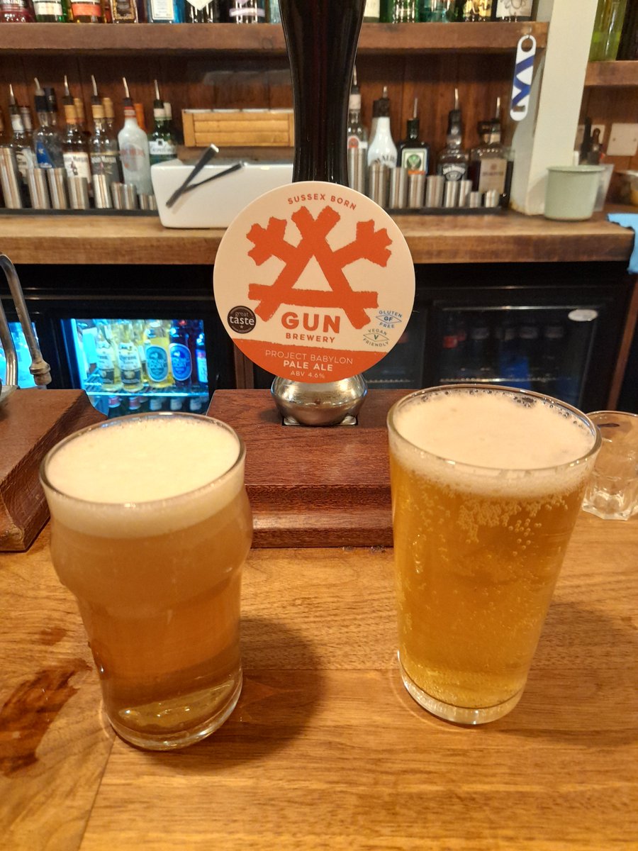 Sissinghurst Milk House 🐄🏠 Gun Babylon Project 4.6% pale green hops &  salted caramel 4⭐ Twisted Wheel SpeedWobble 4.7% herbs & antiseptic 4.5 ⭐  blended together perfection in blonde!! 💛💛 open fire +