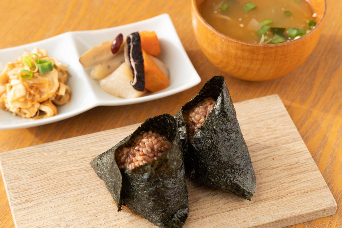nenne_cafe's tweet photo. 《nenneよりメニュー価格改定のお知らせ》
いつもnenne をご利用いただき、ありがとうございます。
昨今の食材や光熱費の高騰を受け、今後も安心できる食材と心地よい空間を守るため、今月より一部メニューの価格を改定いたします。ご理解のほどよろしくお願いいたします。詳細はHPをご確認ください。 https://t.co/GfDuFP35Mj