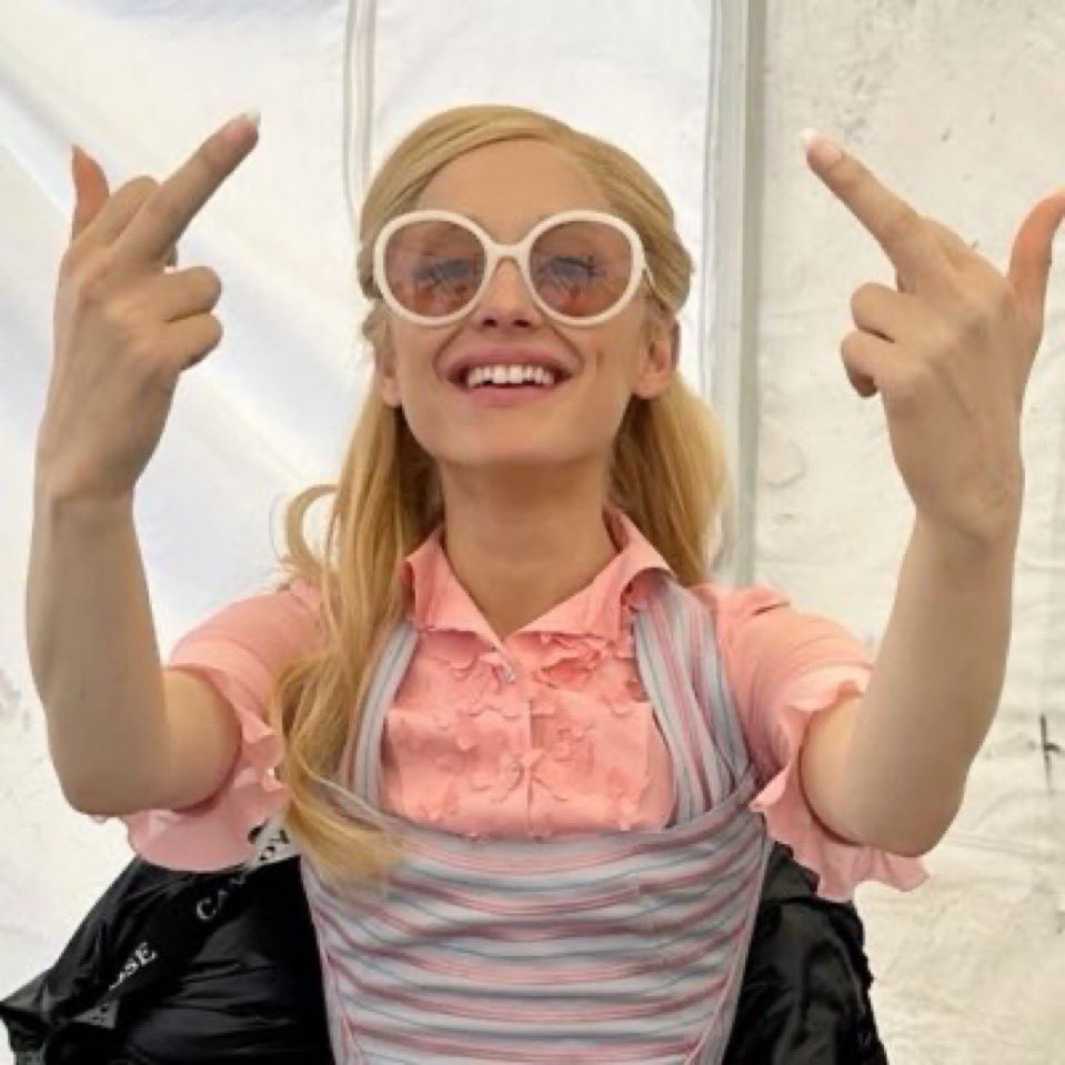 magnifcntlygay's tweet image. wicked                                wicked: for good