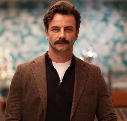 GoekberkDemirci's tweet image. #Bora beyin yakışıklılığı 

#GökberkDemirci Gökberkdemirci