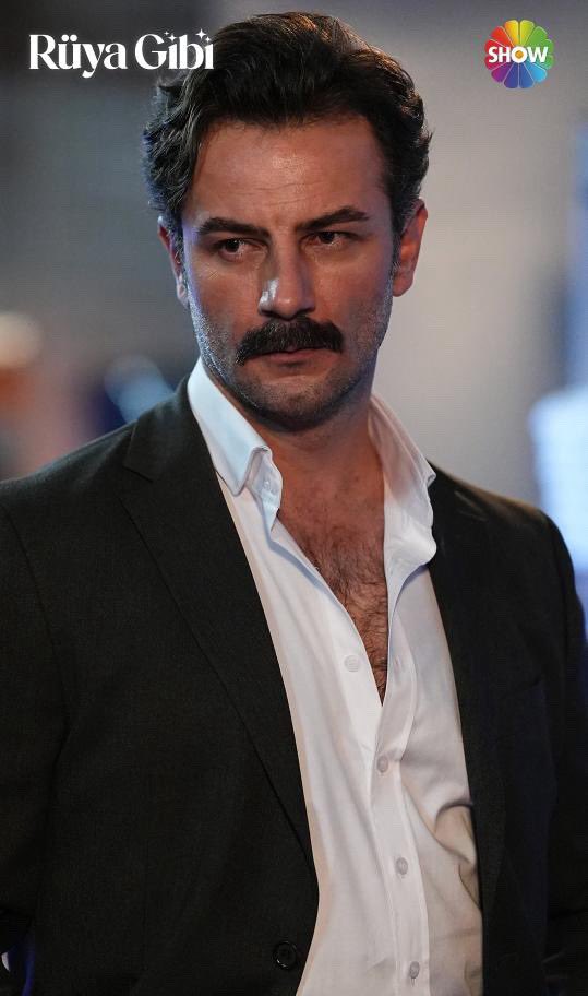 GoekberkDemirci's tweet image. #Bora beyin yakışıklılığı 

#GökberkDemirci Gökberkdemirci