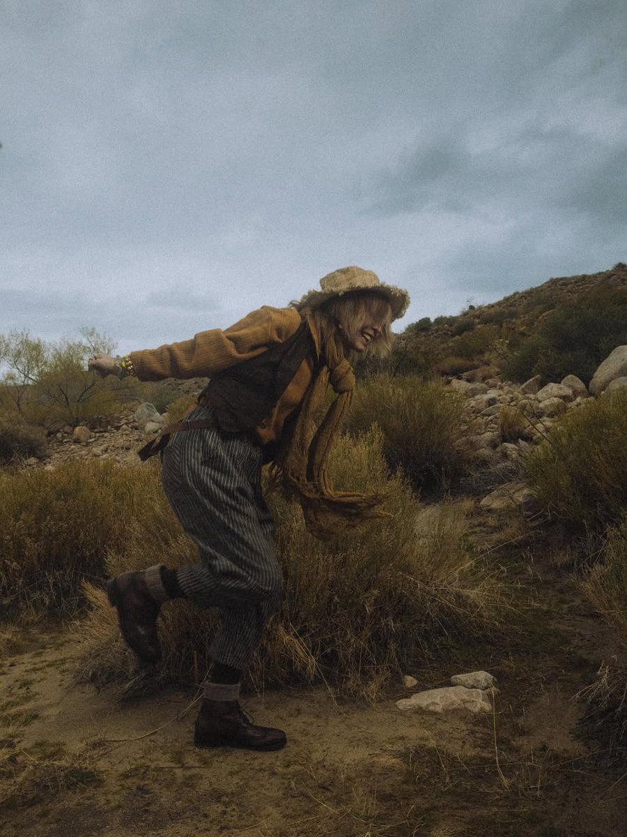 YaelokreNews's tweet image. #Yaelokre dazzles in new photos!

📸: Ryan Blewett

#meadowlark