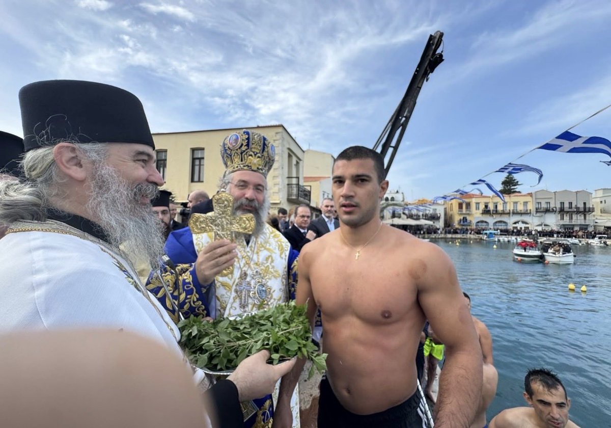 Αν να μην είμαι σταυρός να με πιάσει !