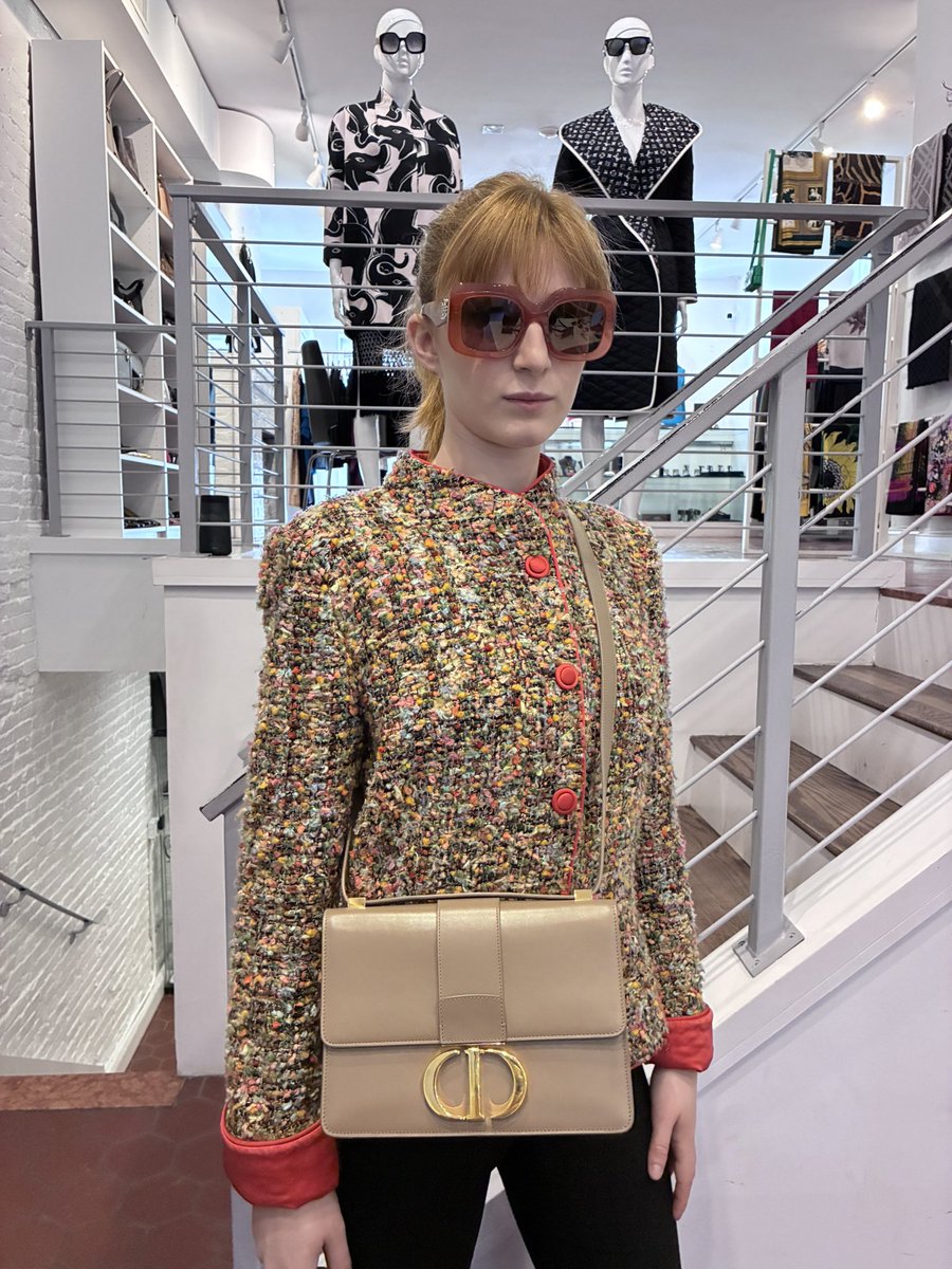 vintagetastebos's tweet image. At Vintage Taste you’ll find the perfect crossbody bag from only the best designers, like these from Louis Vuitton, Christian Dior, Bottega Veneta &amp;amp; Maison Margiela. 

click or website Product Page for designers, sizes &amp;amp; prices.

#womensconsignment #highendconsignment