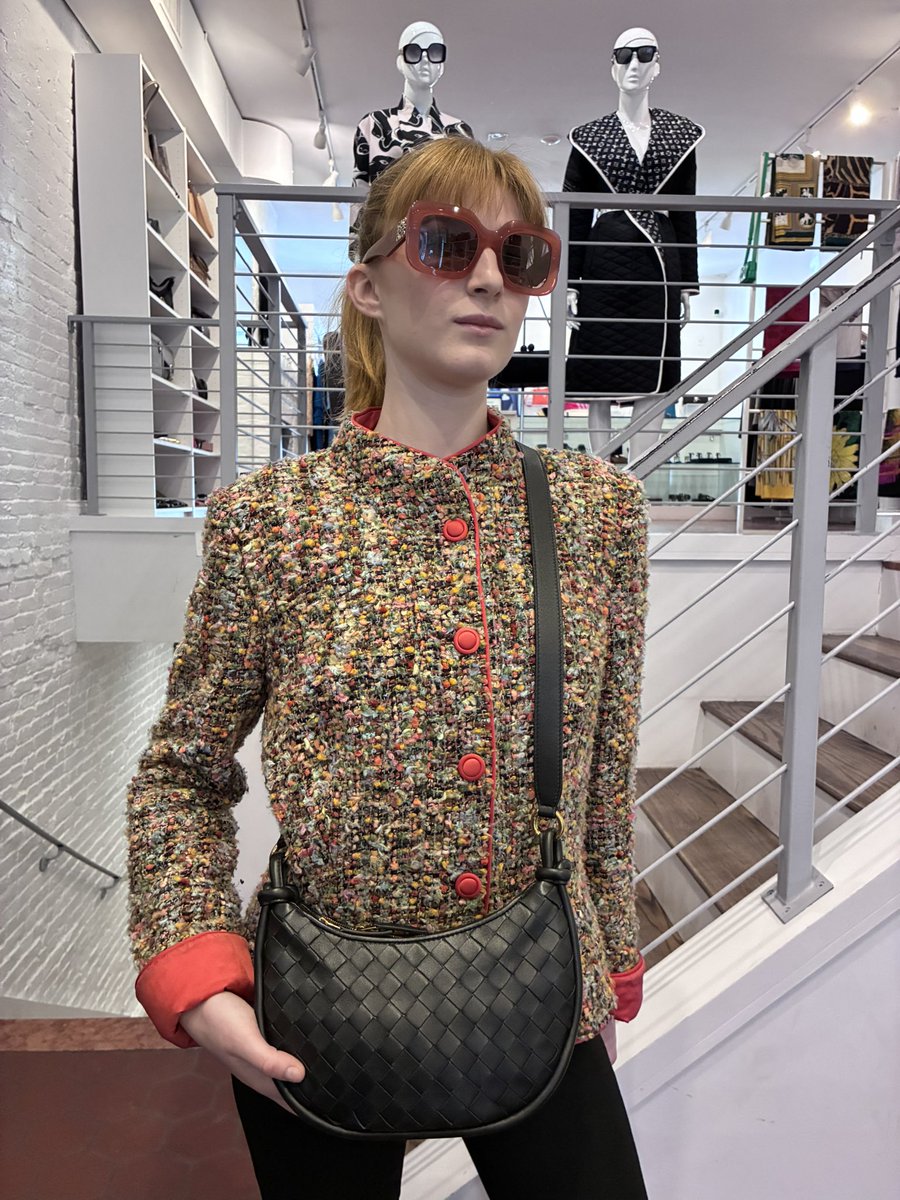 vintagetastebos's tweet image. At Vintage Taste you’ll find the perfect crossbody bag from only the best designers, like these from Louis Vuitton, Christian Dior, Bottega Veneta &amp;amp; Maison Margiela. 

click or website Product Page for designers, sizes &amp;amp; prices.

#womensconsignment #highendconsignment
