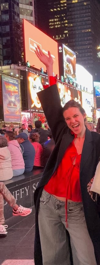 NatiLoglio78's tweet photo. @santiachagaof y @macabeso wooooo aca y los tres en Argentina carajooooo lastima lejos de ustedes los amooooo!!!!! https://t.co/oKKL7BSp7Z