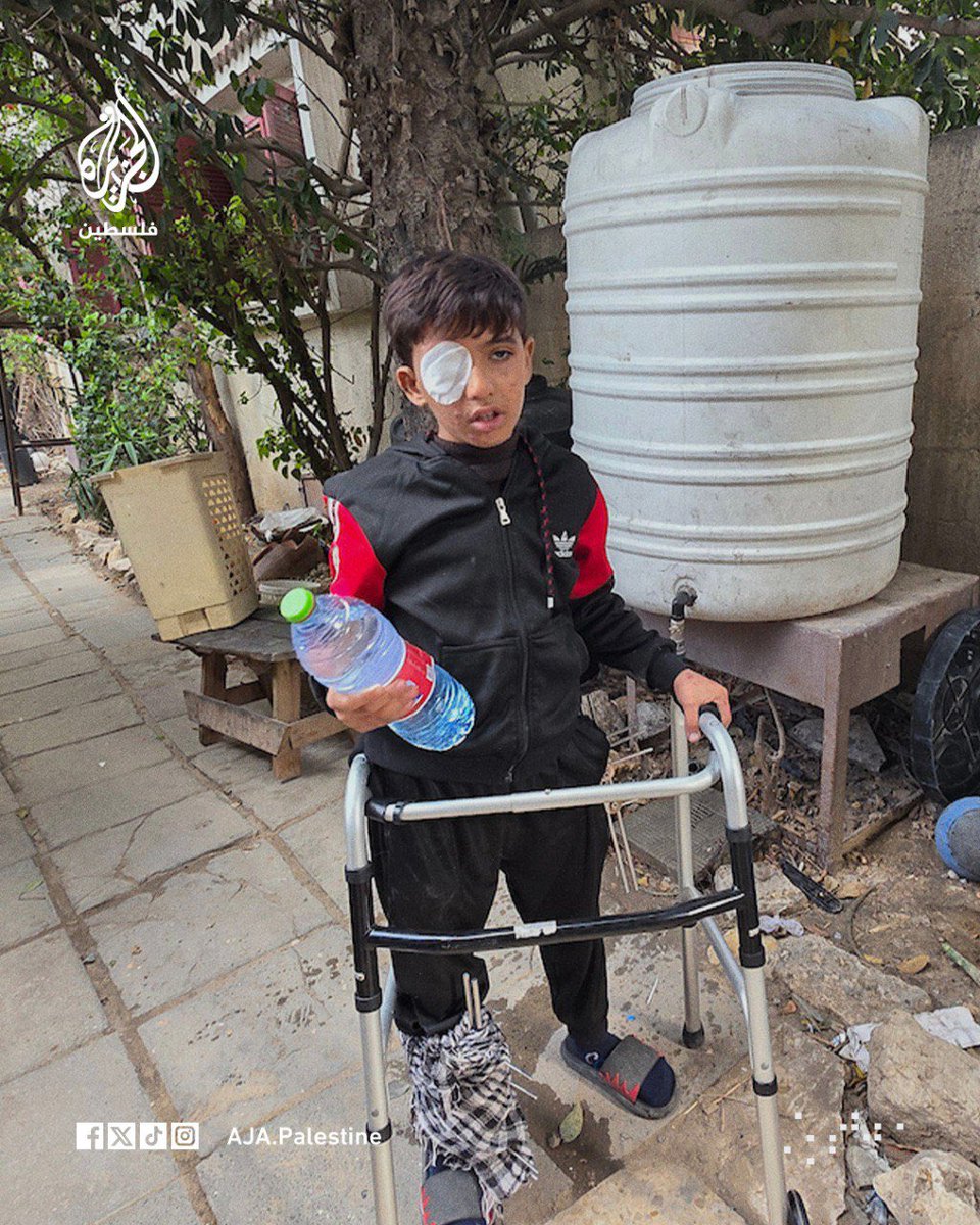 Timesofgaza's tweet photo. The child Mohammed Abu Mohsen is the sole survivor of his family. He is struggling under harsh conditions after losing an eye and suffering fractures, while his parents and siblings were killed in an Israeli bombardment of the Sabra neighborhood in Gaza. https://t.co/zaIZshdkKb