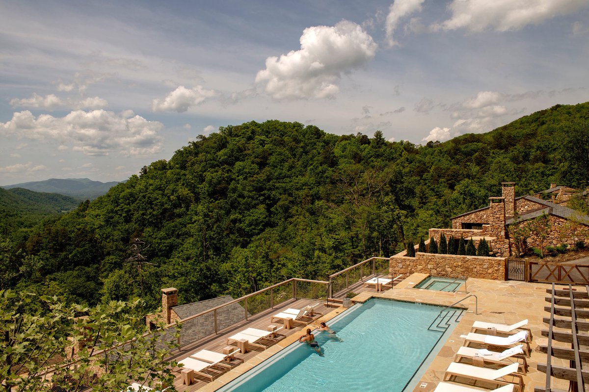 BowTiedBroke tweet media