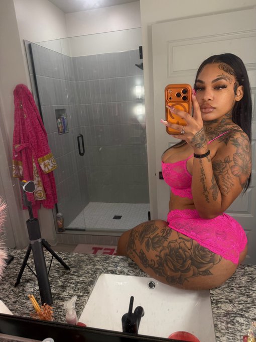 rising_queen