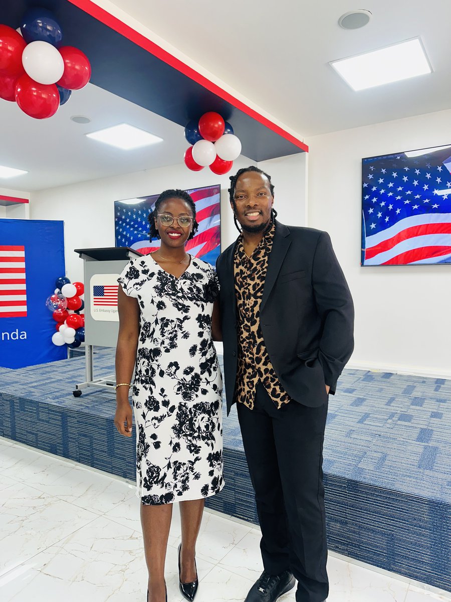 joanmugaba's tweet image. “A little fragrance always clings to the hand that gives you roses.” And for me, #AmericanCenterKampala has always been that place.

This morning, I had the honor of joining the @USEmbassyUganda team &amp;amp; friends of the American Center to witness the premier in its new premises 🏠.