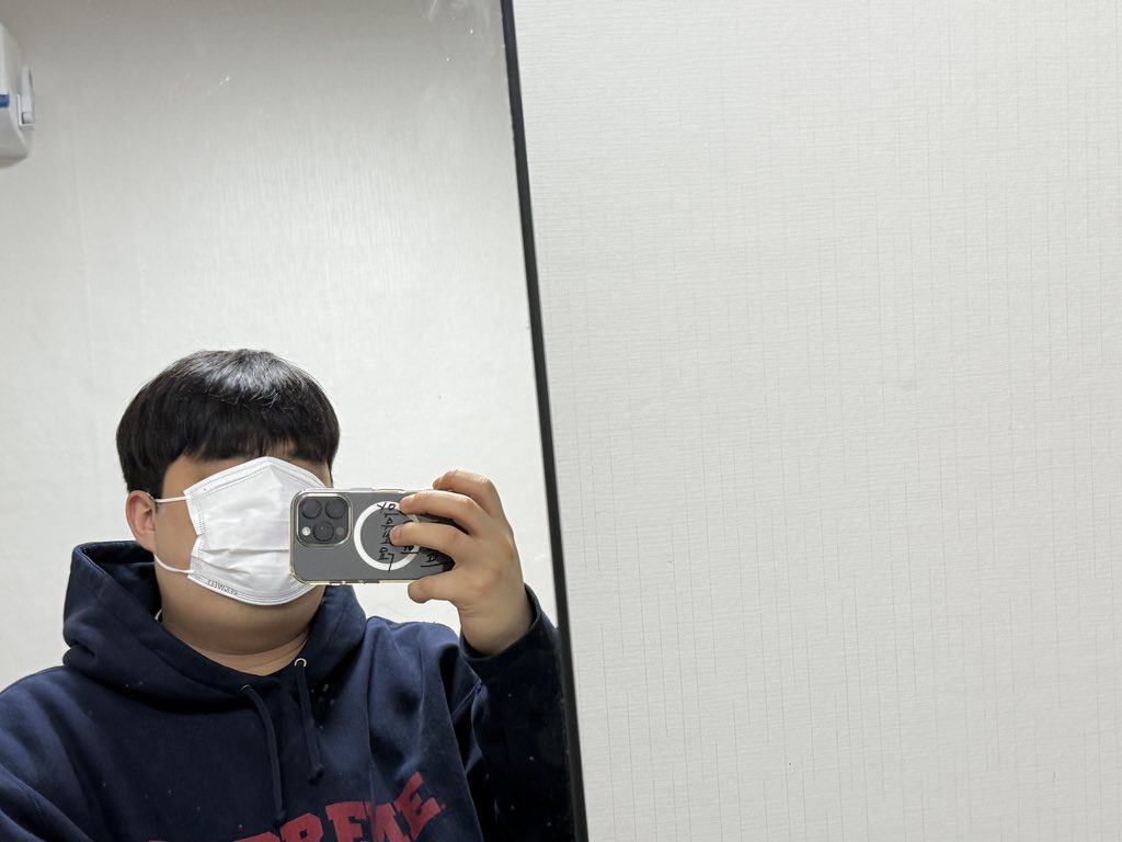 mimum__00's tweet photo. 머리짤랏음 https://t.co/dvcbvN5Aeg
