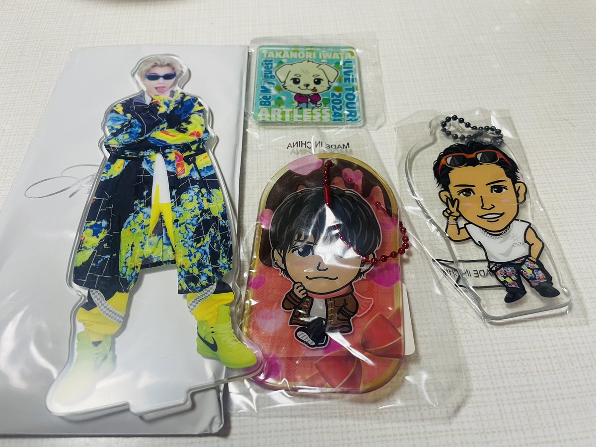 c9sOg's tweet photo. @Linc_L_only いきなりすいません！
EXPOタオルと交換可能なものございますでしょうか？☺️
複数可能です！ https://t.co/u2je4HMyea