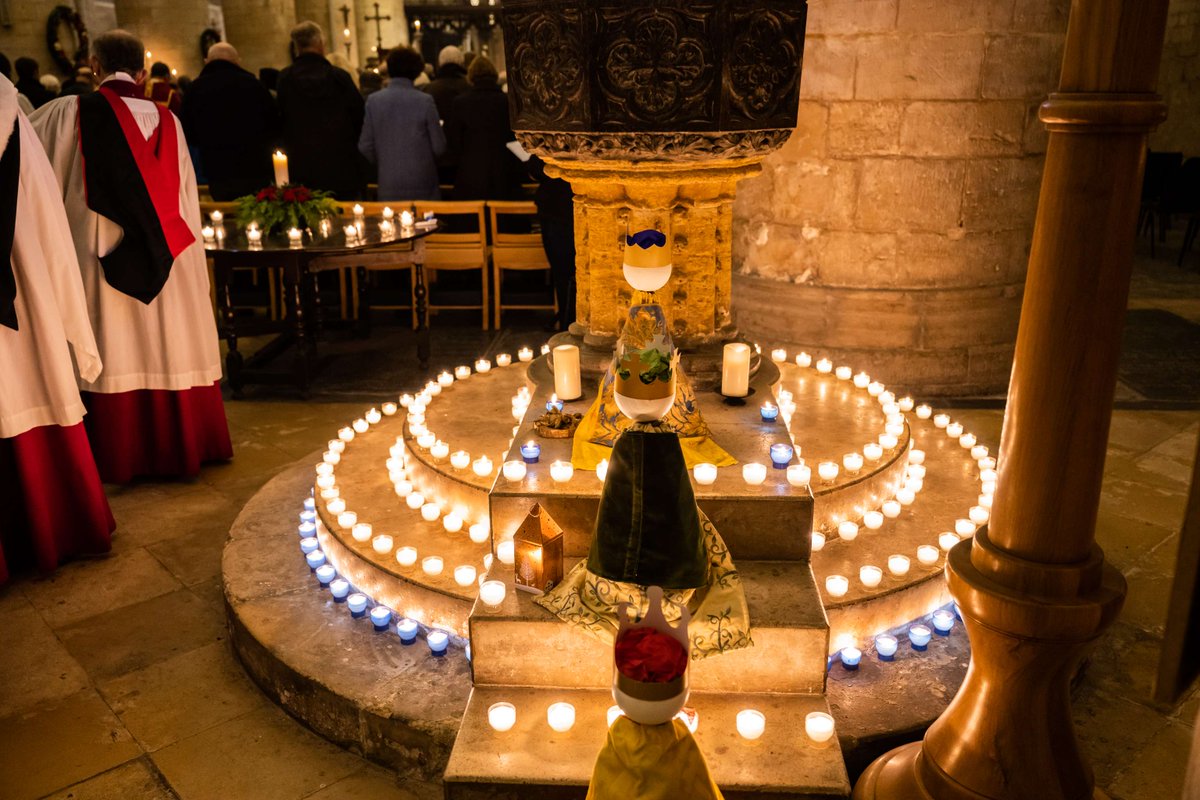 Tewkesbury Abbey tweet media