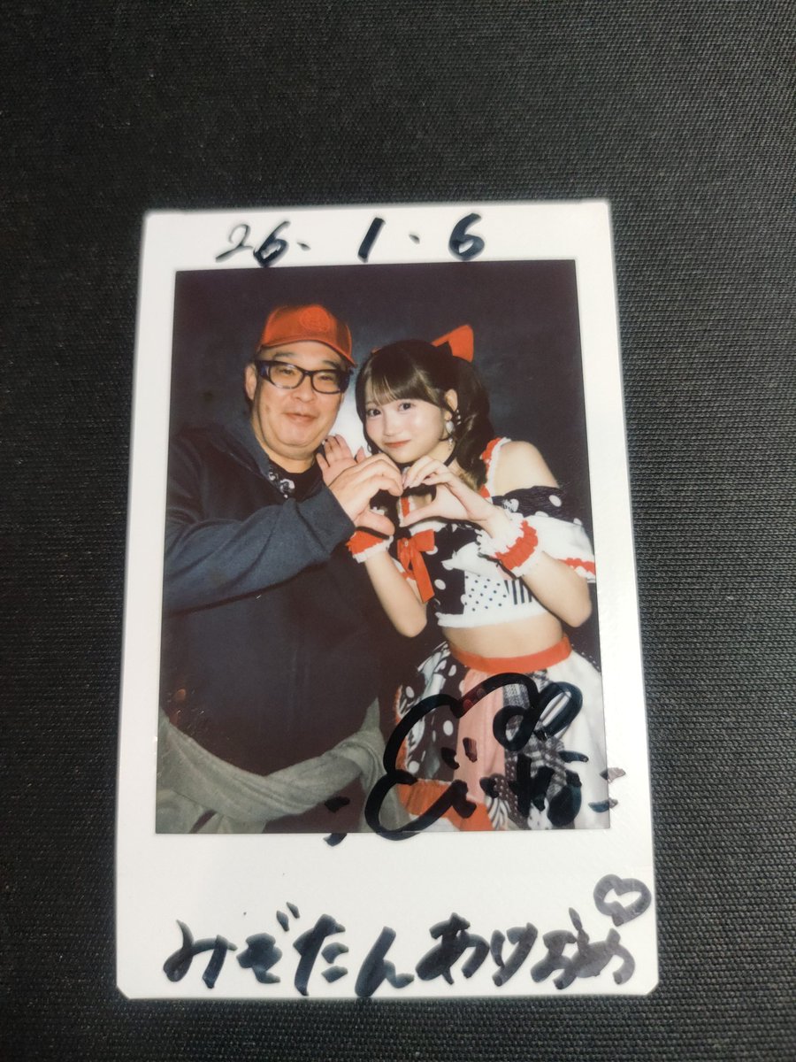 グラビティ　チェキ　サイン入り　六 グラビティ六サイン入りチェキ2枚セット - メルカリ