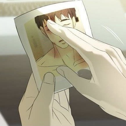 ryuht__'s tweet image. this breaks my heart. at that time, he was only a child 🥺💔

#백라이트 #backlight