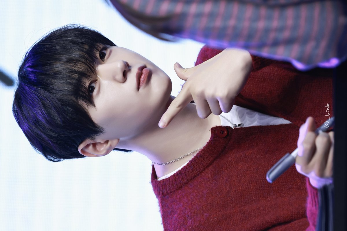 _LinKms's tweet image. 251228 베이징 팬미팅

제발 그만 귀여웟으면 조켓어

#인피니트 #INFINITE
#김명수 #KIMMYUNGSOO