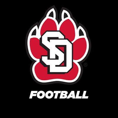conorrlawlor's tweet image. After a great conversation with @isaiahwalker_9 I am blessed to have received a scholarship offer to the University of South Dakota! @AarManagement