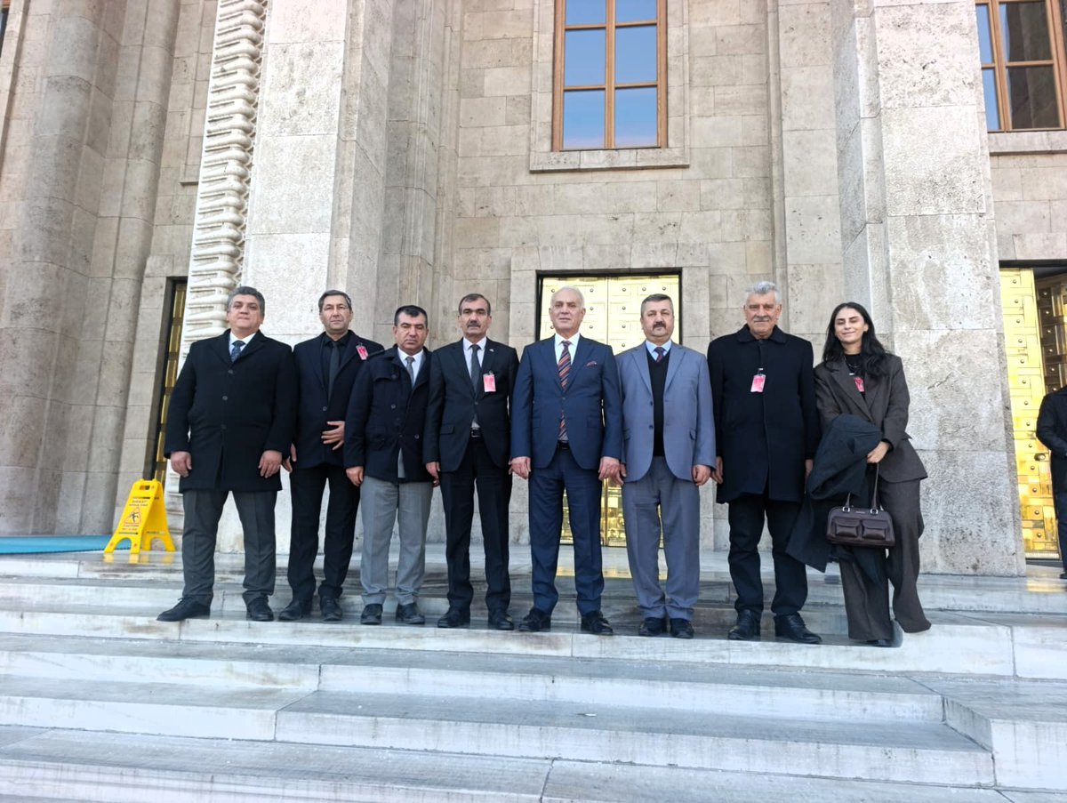 yuregirmhp's tweet photo. İl Başkanımız Yusuf Kanlı; Milletvekillerimiz Muharrem Varlı, Ayşe Sibel Ersoy, MYK Üyelerimiz Mustafa İzgioğlu ve  Yeşim Akkaş  ile birlikte;  Meclis Grup Toplantısına katılım sağladık.

MHP Yüreğir İlçe Başkanı
Ayhan BULAN https://t.co/9CcEM0dYTu