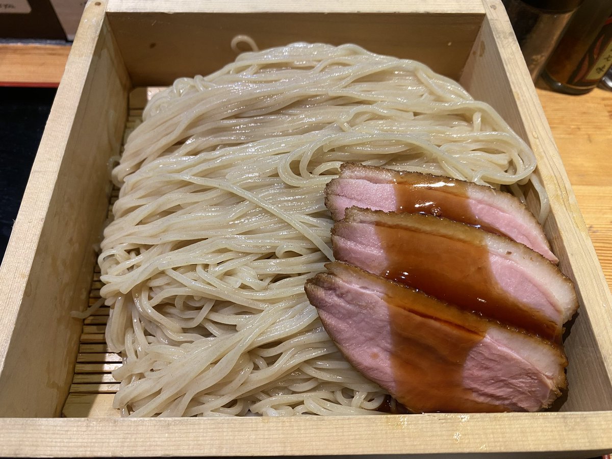 ばぶ🍥自称日本一のラーメンどんぶりコレクター (@ramentheater