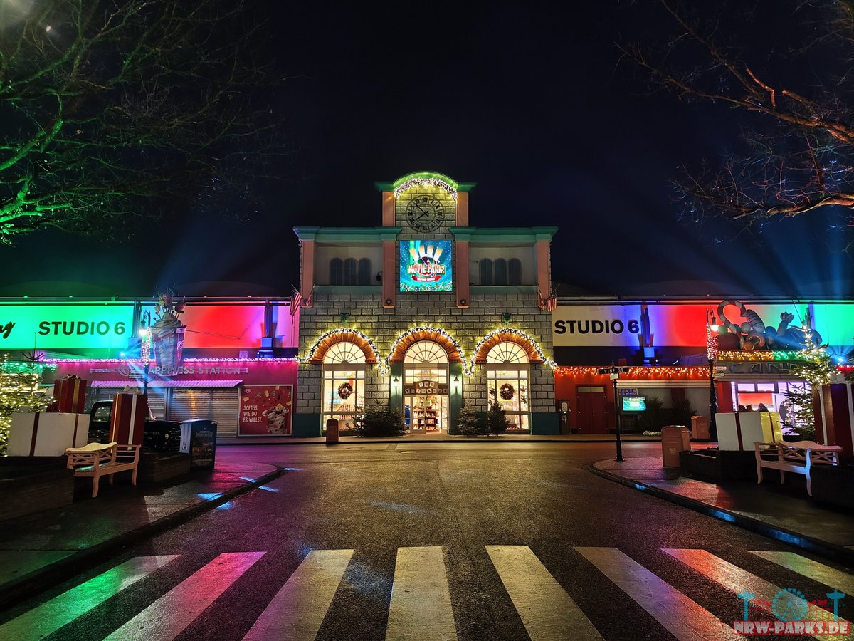 Der Movie Park Germany befindet sich nun in der Saisonpause bis er am 27.3.26 zur 30 jährigen Jubiäumssaison wieder öffnet. Wie hat euch die dritte Ausgabe von Movie Park's Hollywood Christmas gefallen?

#werbungunbezahlt #moviepark #movieparkgermany #freizeitpark #nrw