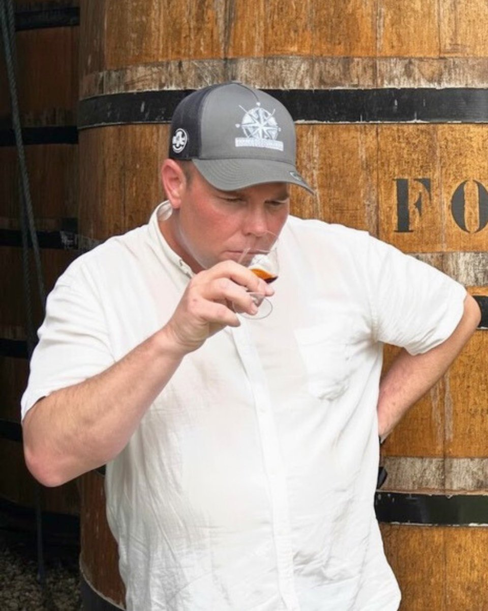 therumlab's tweet image. "Tradition is our compass, and innovation is the wind in our sails." 🥃🌬️

Meet David Jaudhuin, founder of Meridian Rhum. Discover his journey from Marie-Galante to the volcanic waters of France. 🌋

Full interview: therumlab.com/david-jaudhuin…

#TheRumLab #RumIndustry