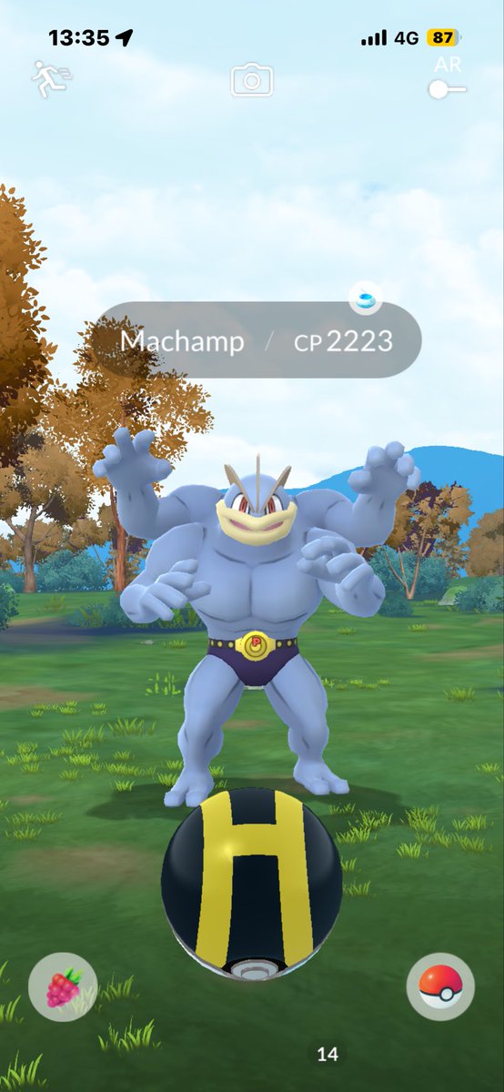 confusdatlastan's tweet photo. Crazy use of a daily incense #PokemonGO https://t.co/VMPNMUdNXP
