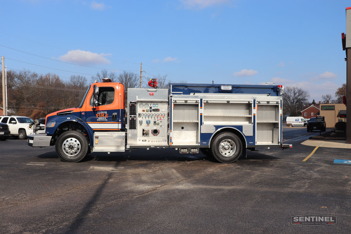 Sentinel_EmgSol's tweet image. NEW DELIVERY!
The @IFSI Champaign, Illinois has recently took delivery of this Rosenbauer Group commercial pumper! This will be their FIRST Rosenbauer! Thank you Director Keiken, and the Board of Directors for choosing Sentinel and Rosenbauer!
sentineles.com/ifsipumper/