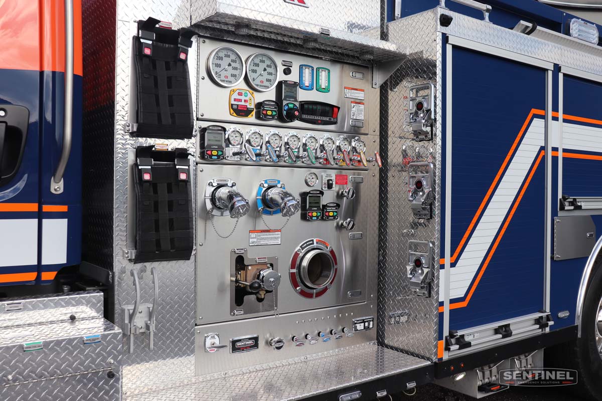 Sentinel_EmgSol's tweet image. NEW DELIVERY!
The @IFSI Champaign, Illinois has recently took delivery of this Rosenbauer Group commercial pumper! This will be their FIRST Rosenbauer! Thank you Director Keiken, and the Board of Directors for choosing Sentinel and Rosenbauer!
sentineles.com/ifsipumper/