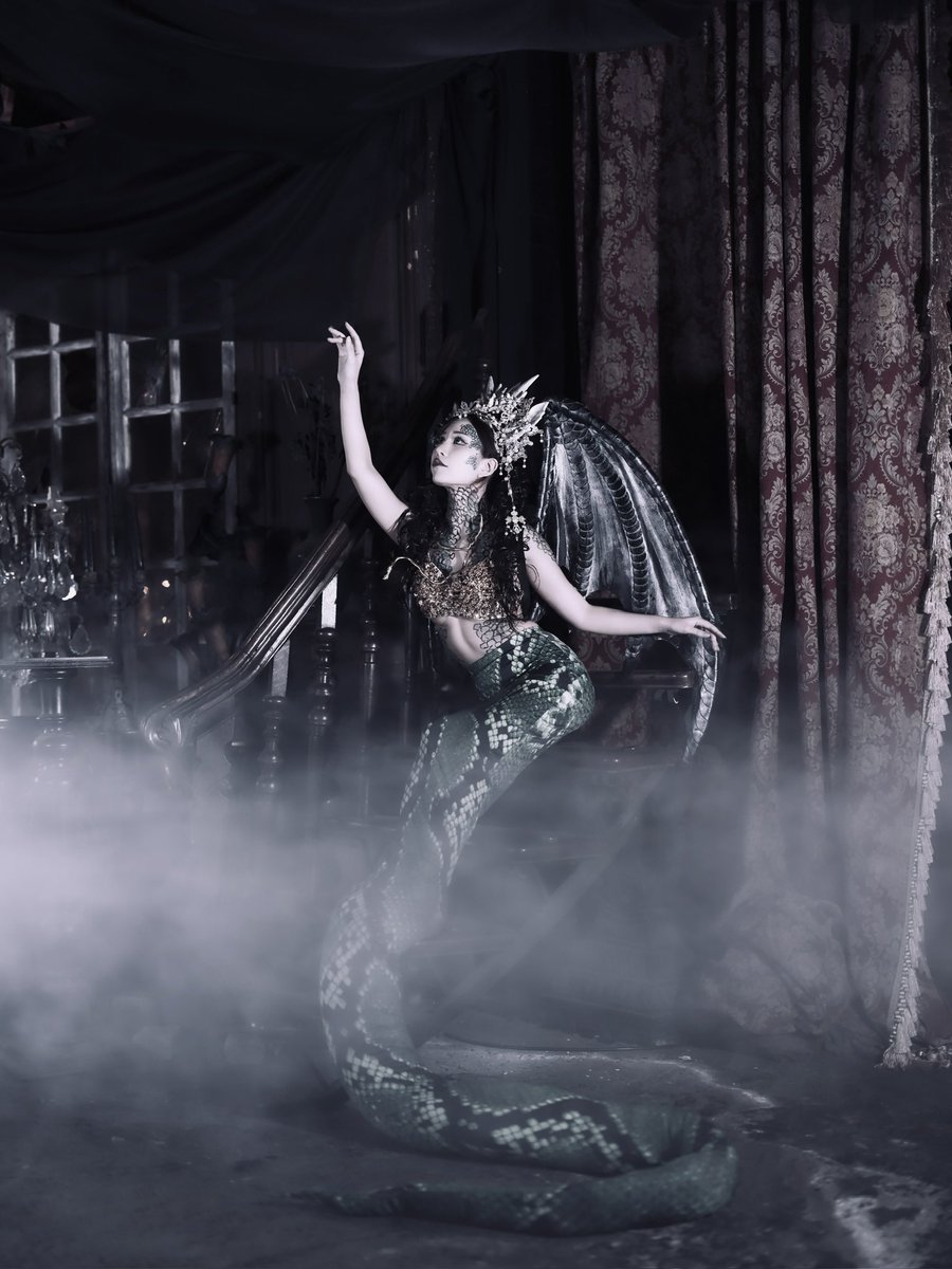 ⌄̈⃝azusa7ᵕ̈•*¨*•.¸☆ヘイロフスキー12㎜高品質キラキラ針♡ adidas ZX 4000 Glitter Silver (Women's) - FY4826 - US