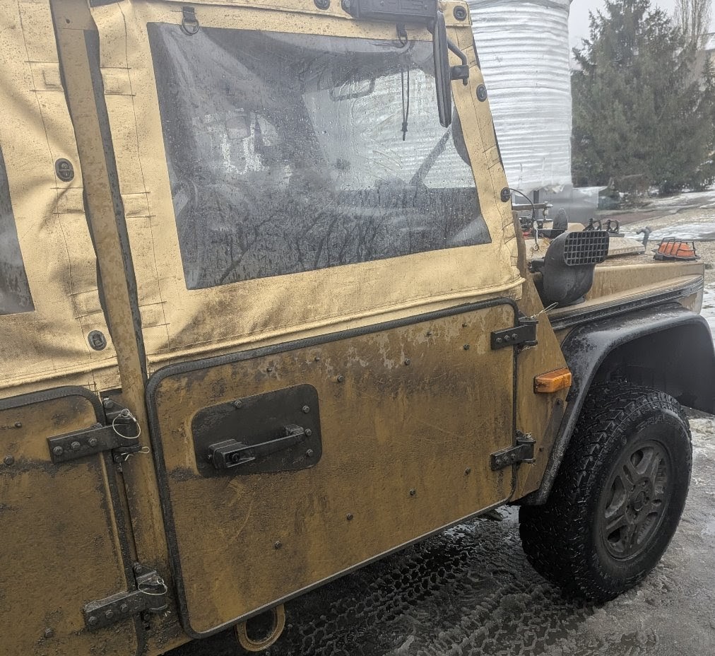 Гелік, кабріолет в койоті, оце комусь подфартило