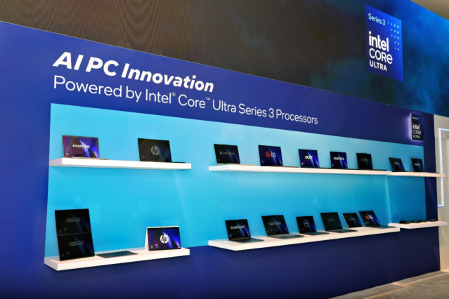 At #CES2026, Intel unveiled Intel Core Ultra Series 3 processors, the first AI PC platform built on Intel 18A process technology that was designed and manufactured in the United States. #IAmIntel bit.ly/4ppFUxK