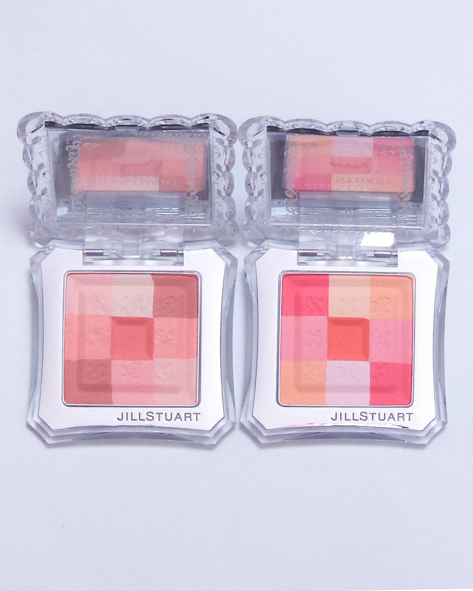 [#코라떼템] 질스튜어트 요 블러셔 다시 나오길래
유일하게 가진 2가지 컬러 구경시켜드립니당. 
-믹스블러쉬 콤팩트 모아카라스(모어칼라스인가?)-

⬅️20 크리미쉬폰
➡️19 러브&amp;해피니스

아마 2018년쯤 구매했던거 같아요. 08년 아니면 18년인듯...가물가물스