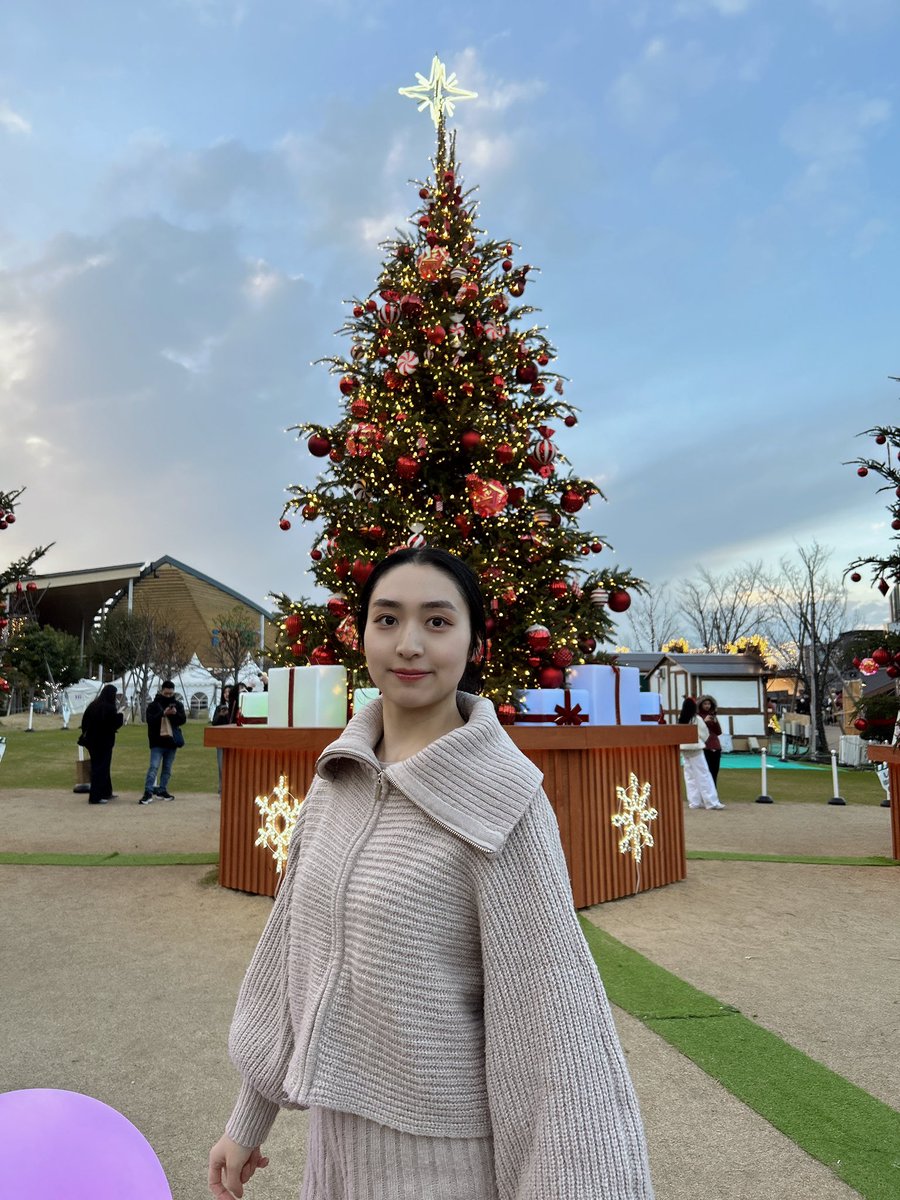 miyu_ig's tweet photo. 遅れました！！！

あけましておめでとうございます🎍🌅
今年もよろしくお願いいたします ♡♡

1月撮影会📸

1/12(月・祝) 1~4部
1/18(日) 1~4部
1/31(土) 1~4部

ぜひ撮影しに来てください〜！！
お待ちしてます☺️♡

クリスマスの写真こっちに載せれてなかった😭↓↓↓ https://t.co/4Smtu2xmvI