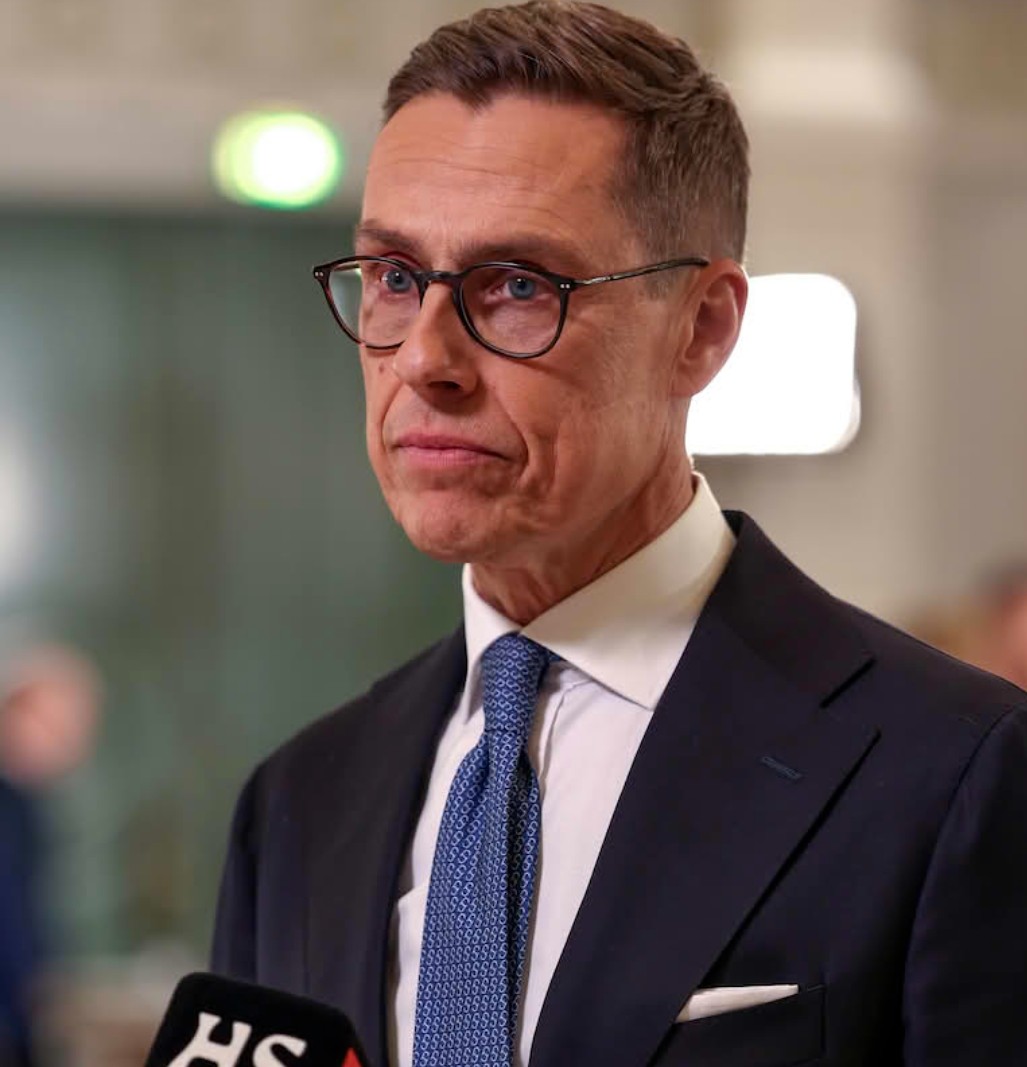 DakdaR22's tweet photo. "Russia has absolutely no say in the sovereign decisions of an independent nation state... 
So for me it's not an issue whether Russia agrees or not."

-Alexander Stubb 
President of Finland 

Just, wow,he is great🫡 https://t.co/8JHP5MX6wh