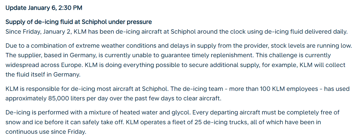 KLM says de-icing fluid supplies at Schiphol are under pressure due to extreme weather and delayed deliveries. Stock levels are running low and the German supplier can’t guarantee timely replenishment. KLM is now even collecting fluid itself in Germany.