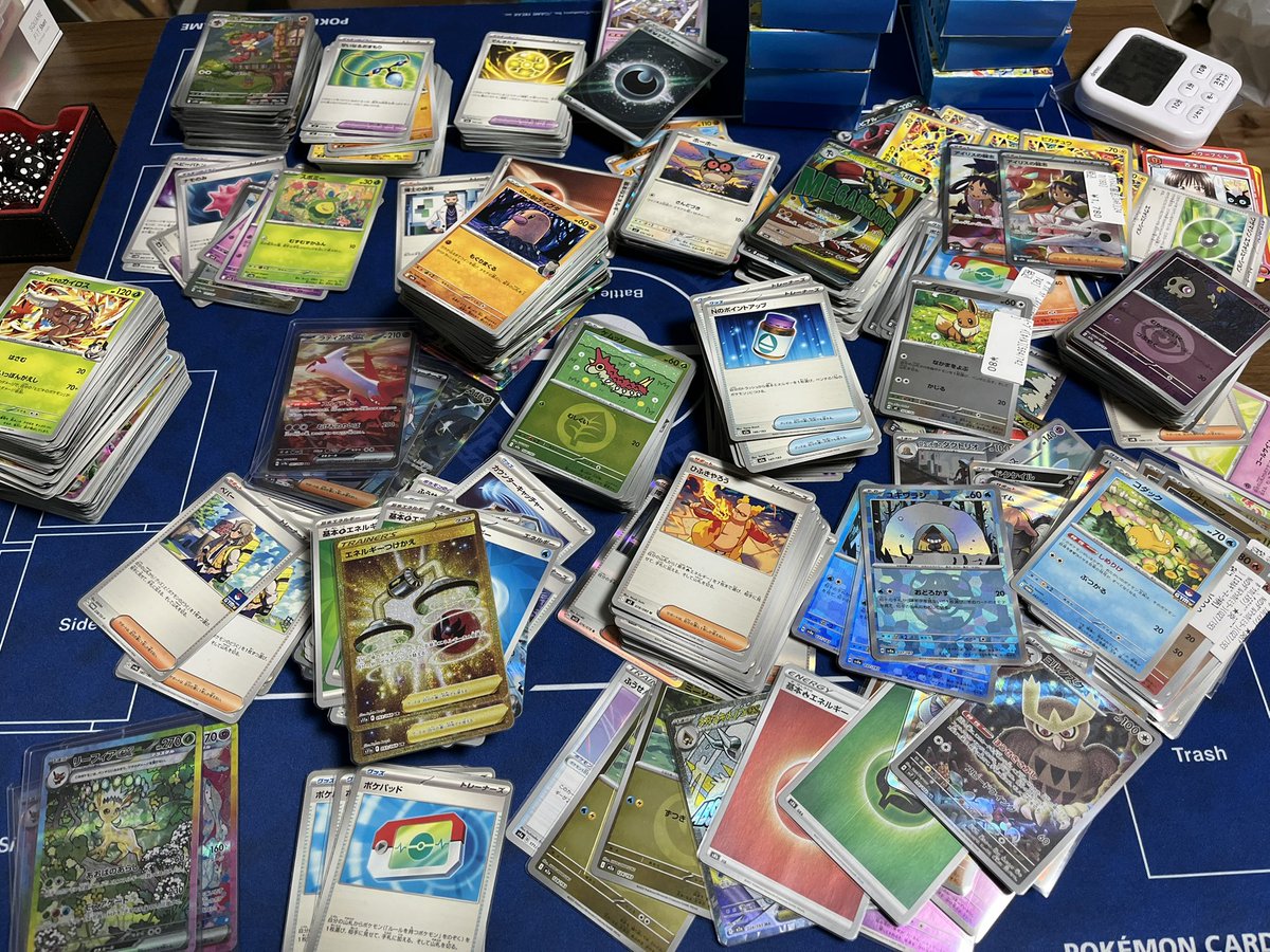 hitodeKY's tweet image. Gレギュ整理前に机片付けろ大賞受賞