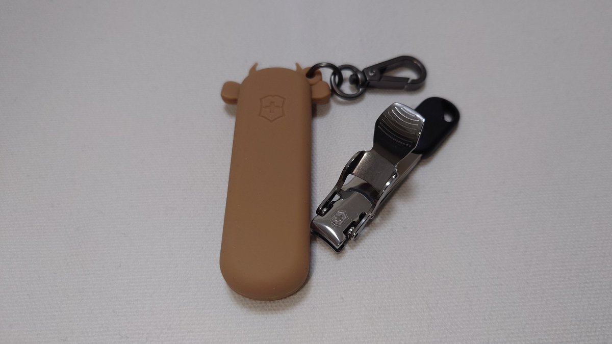 HigonokamiF's tweet photo. 2026年初買い。
VICTORINOX NAIL CLIPPER

ケースがかわいい。

＃ビクトリノックス　＃VICTORINOX https://t.co/OYuaWTwhlu