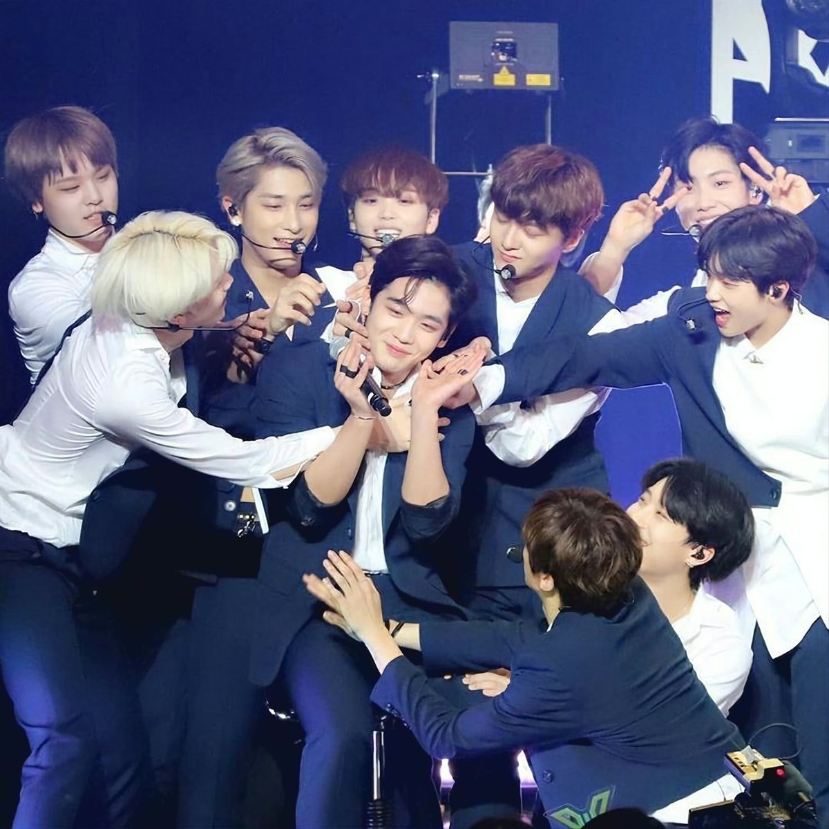 Jongdaisy_'s tweet image. 6 years ago today X1 disbanded after just 5 months 😭💔 

How has it been 6 years- i havent recovered still 😭

#X1 #엑스원 #oneit