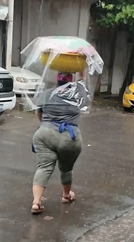 Su novio demi mam la mando a trabajar ami mama
