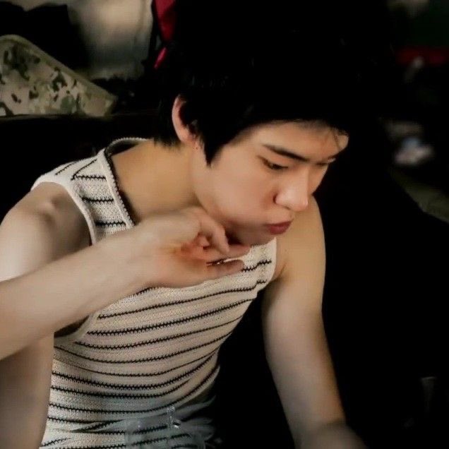 2so52's tweet image. 슬푸니까 소히 볼 떼어묵자. ~~ㅠ🧆🧆