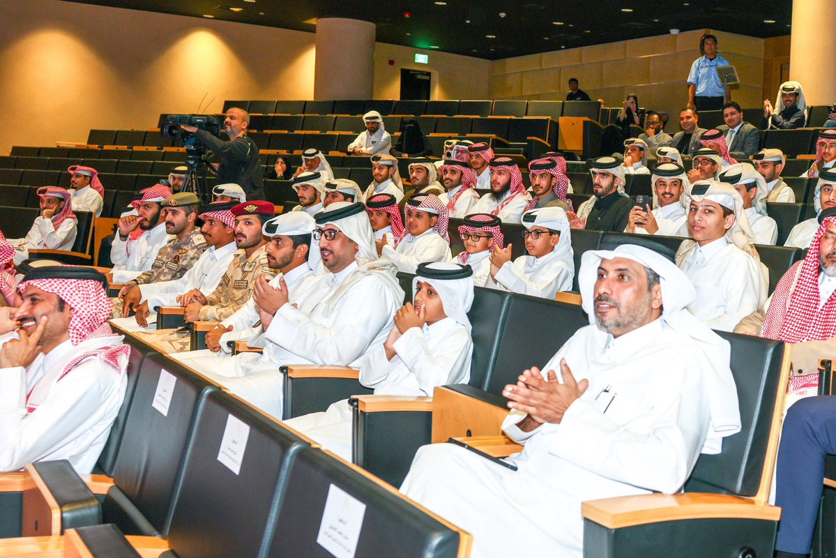 Qatar_Edu's tweet image. شهدت وزارة التربية والتعليم والتعليم العالي اليوم حفل إعلان نتائج الدورة التاسعة عشرة (2026) لجائزة قطر للتميز العلمي، من خلال مؤتمر صحفي حضره رؤساء وأعضاء لجان الجائزة، وممثلو وسائل الإعلام، وعدد من الفائزين وذويهم، تخلله لقاء جمع المتميزين لتبادل التهاني والتعرّف على أقرانهم…