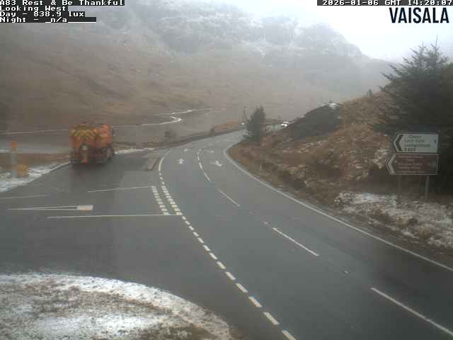NWTrunkRoads's tweet photo. #Spotted one of our gritters on the #A83 at #RABT, we often pre-deploy gritters to strategic locations so that they are ready to plough &amp; treat as soon as required. - see where our gritters are through @trafficscotland's gritter tracker map here: https://t.co/f1rubXo0rX https://t.co/DcaBSg6J6Y