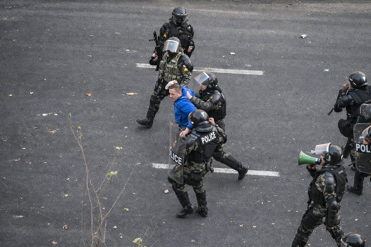 ایران به شجاعت فرزندانش افتخار می‌کند. 
#جاویدشاه