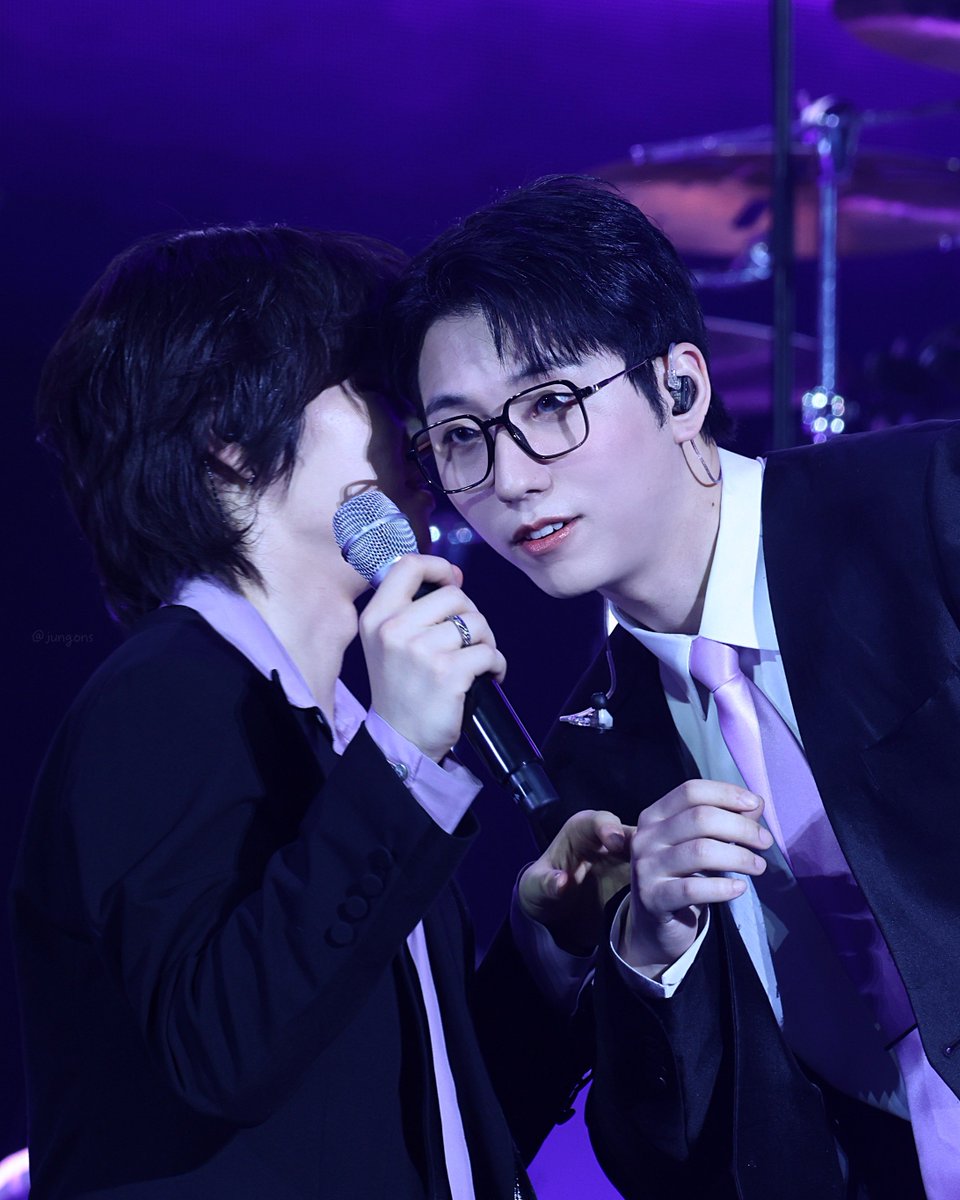 yeodinn's tweet photo. 260104 XCLUSIVE PARTY

#정수 #Jungsu #건일 #Gunil
#XdinaryHeroes #엑스디너리히어로즈 https://t.co/5us5Rlci3c
