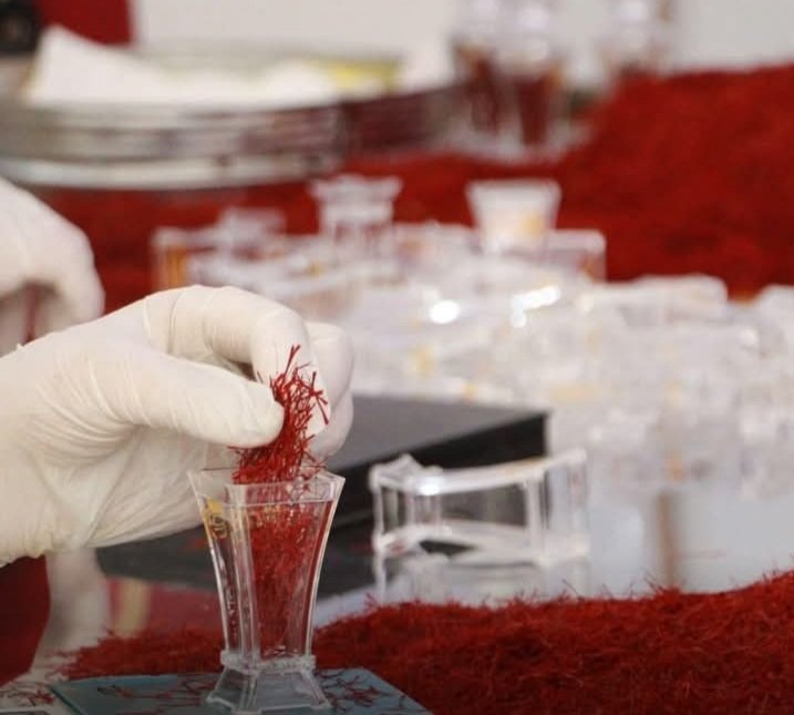 د هرات زعفران، چې د "هرات زعفران" په نوم نومول شوی، د نړیوال خوند سیالۍ په وروستي دوره  کې د لسم پرله پسې کال لپاره د نړۍ د کیفیت لرونکي زعفرانو په لیست کې لومړی مقام ګټلی دی. دا سیالي د بلجیم په بروکسل کې د نړیوال خوند انسټیټیوټ لخوا ترسره کیږي.