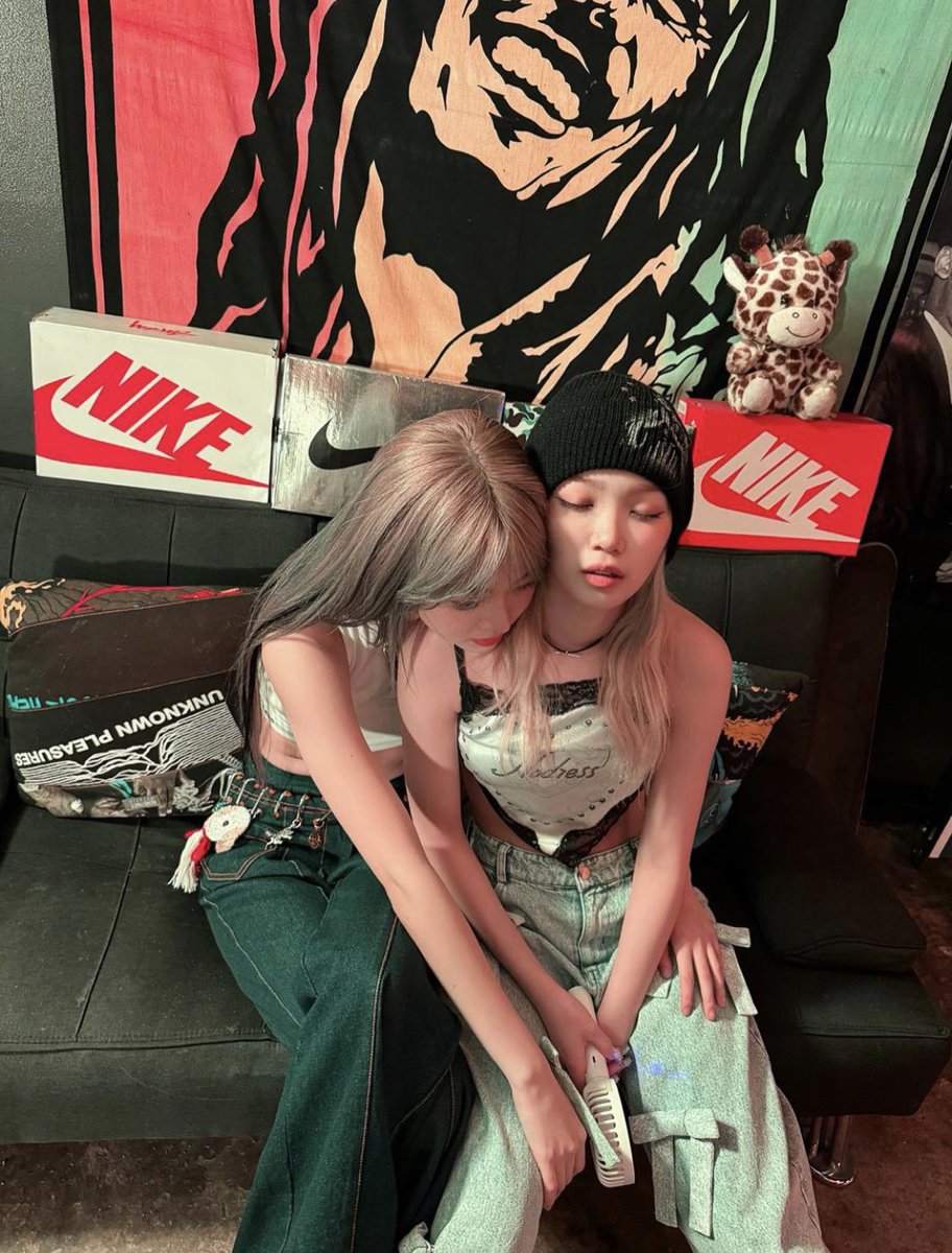 채채즈 파일 tweet media