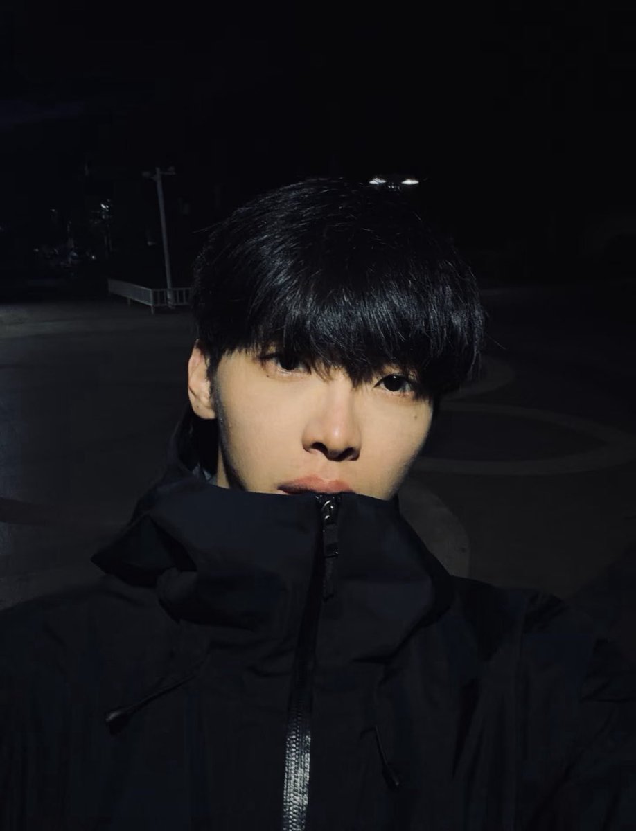 M3Liang's tweet photo. 天气冷了，注意保暖宝宝 ＃心理委员 ＃男妈妈 ＃男菩萨 https://t.co/aaioBR21AP